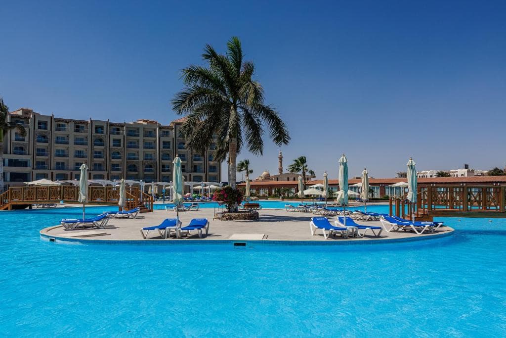 SUNRISE ALORA AQUA PARK RESORT (EX. CAESAR PALACE) — фото 1