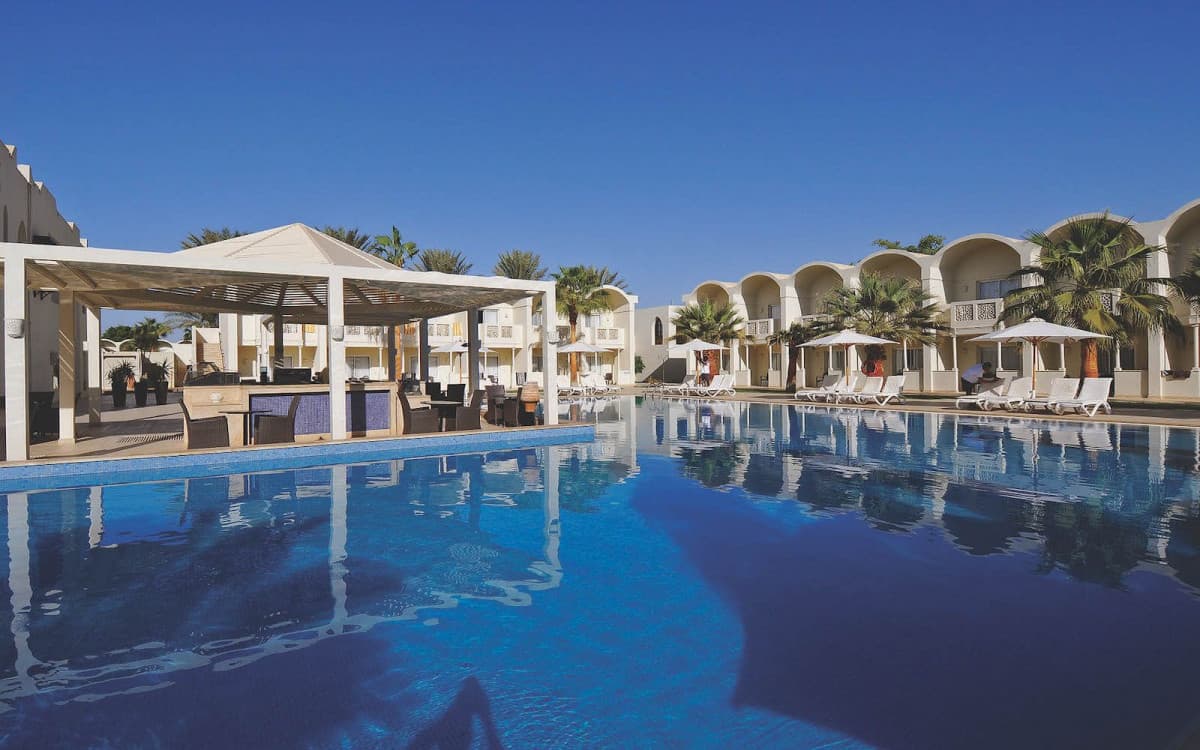 REEF OASIS BEACH RESORT — фото 1