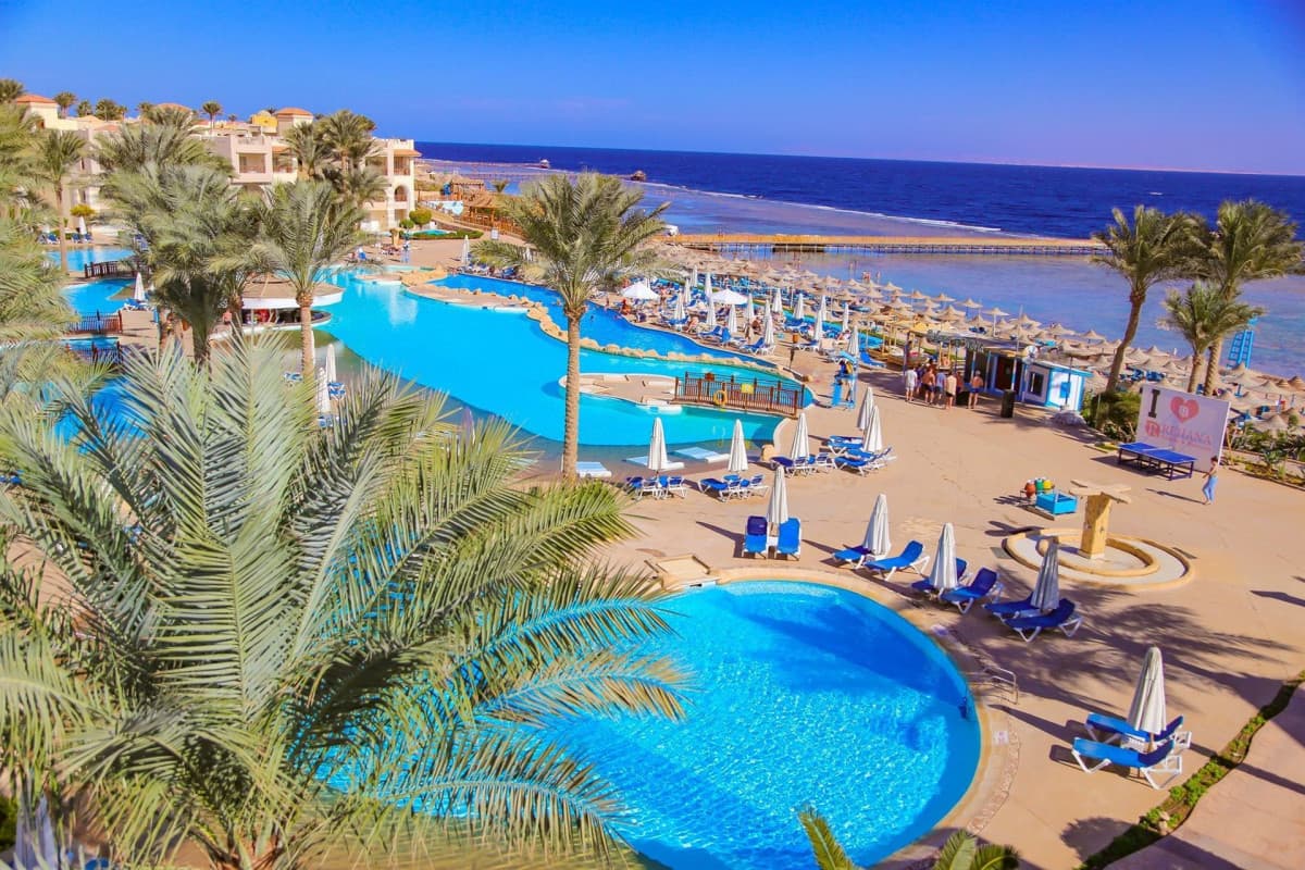 REHANA ROYAL BEACH RESORT AQUA PARK & SPA — фото 1