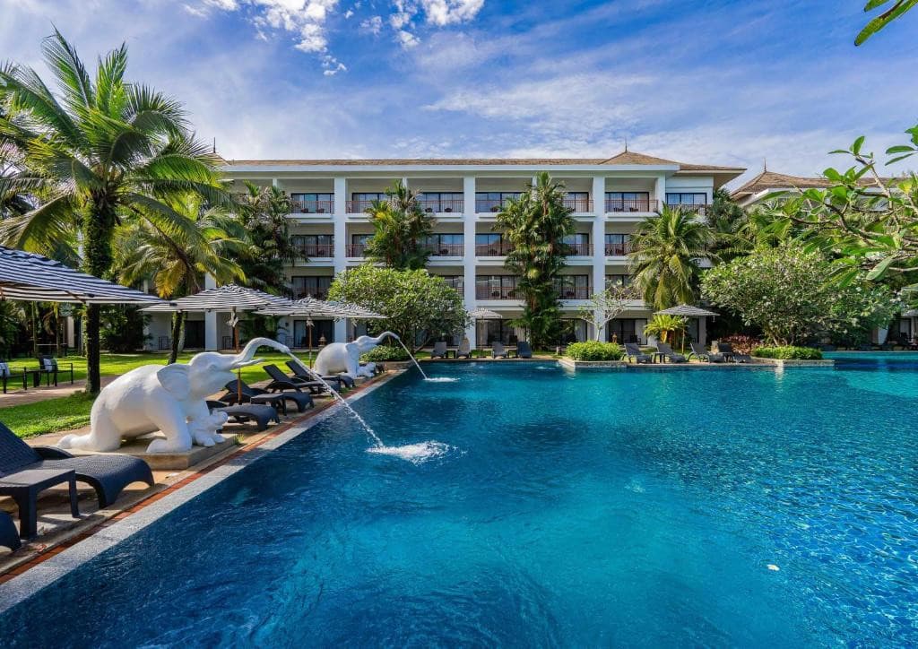 NAITHONBURI BEACH RESORT — фото 1