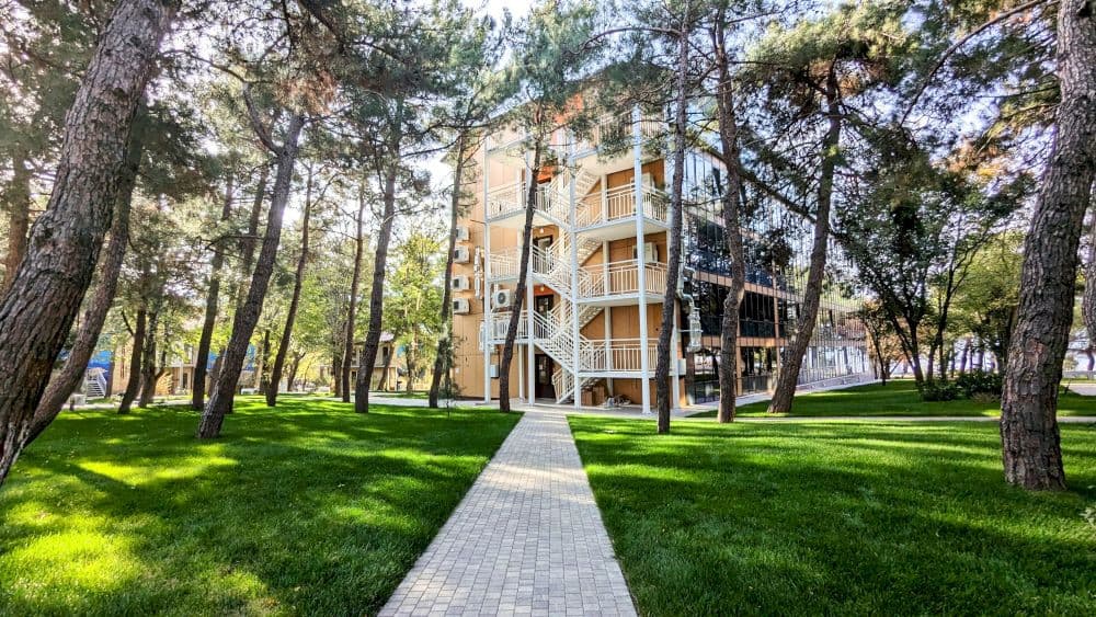 ЧЕРНОМОРСКАЯ ЗДРАВНИЦА КАБАРДИНКА, Россия