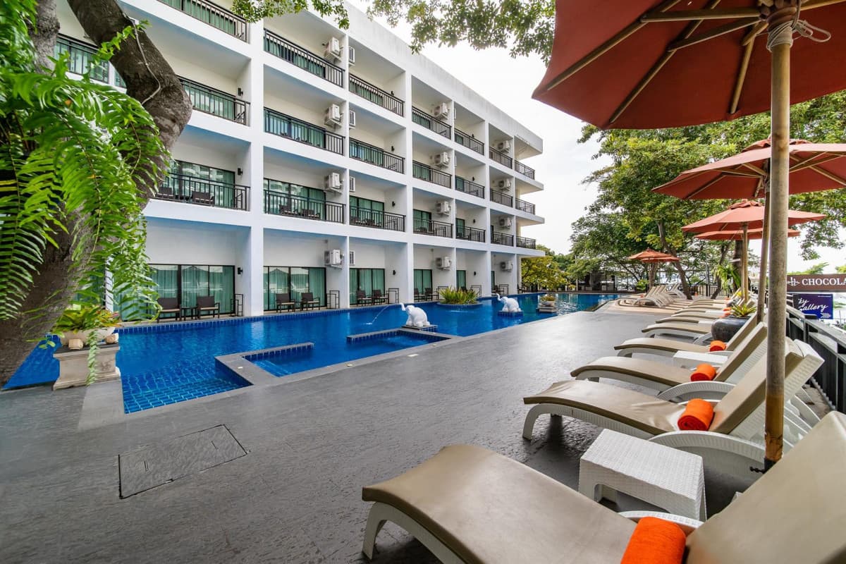 COSY BEACH HOTEL — фото 4