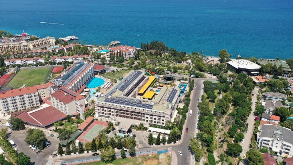 CRYSTAL DE LUXE COMFORT COLLECTION (EX. CRYSTAL DE LUXE RESORT & SPA) — фото 1